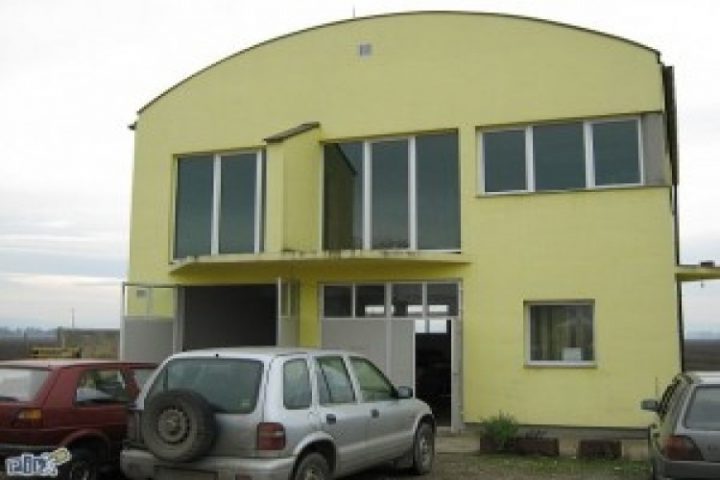 Business-residential building in Aleksandrovac